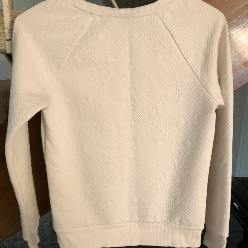 tops - Picture 2 of 3